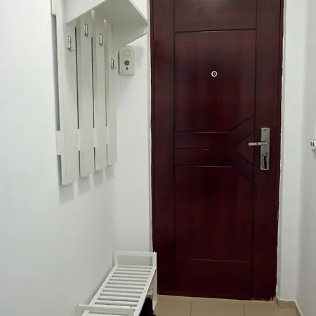 Apartament Intrare Mamaia קונסטנצה